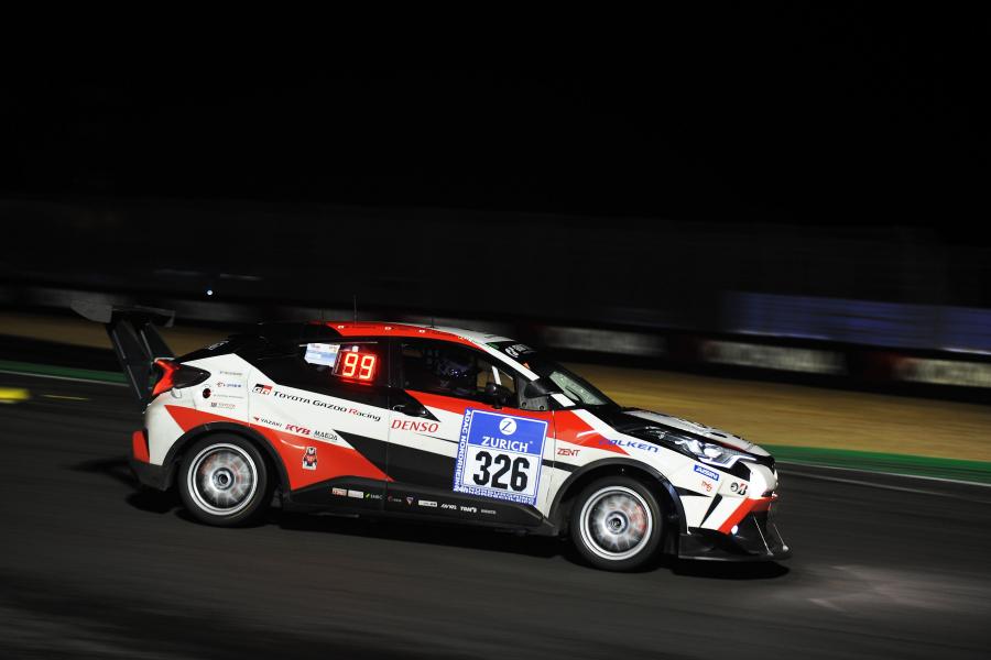  Toyota C-HR by GAZOO Racing 2016 года  (фото 4 из 6)
